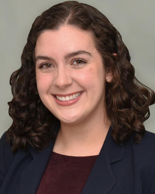 Cara Fleseriu, MD Headshot 