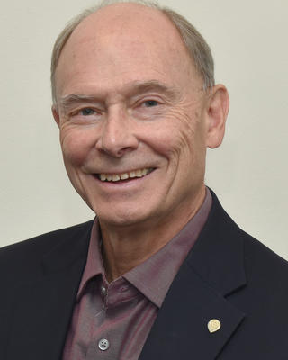 Headshot of Dr. Bowling